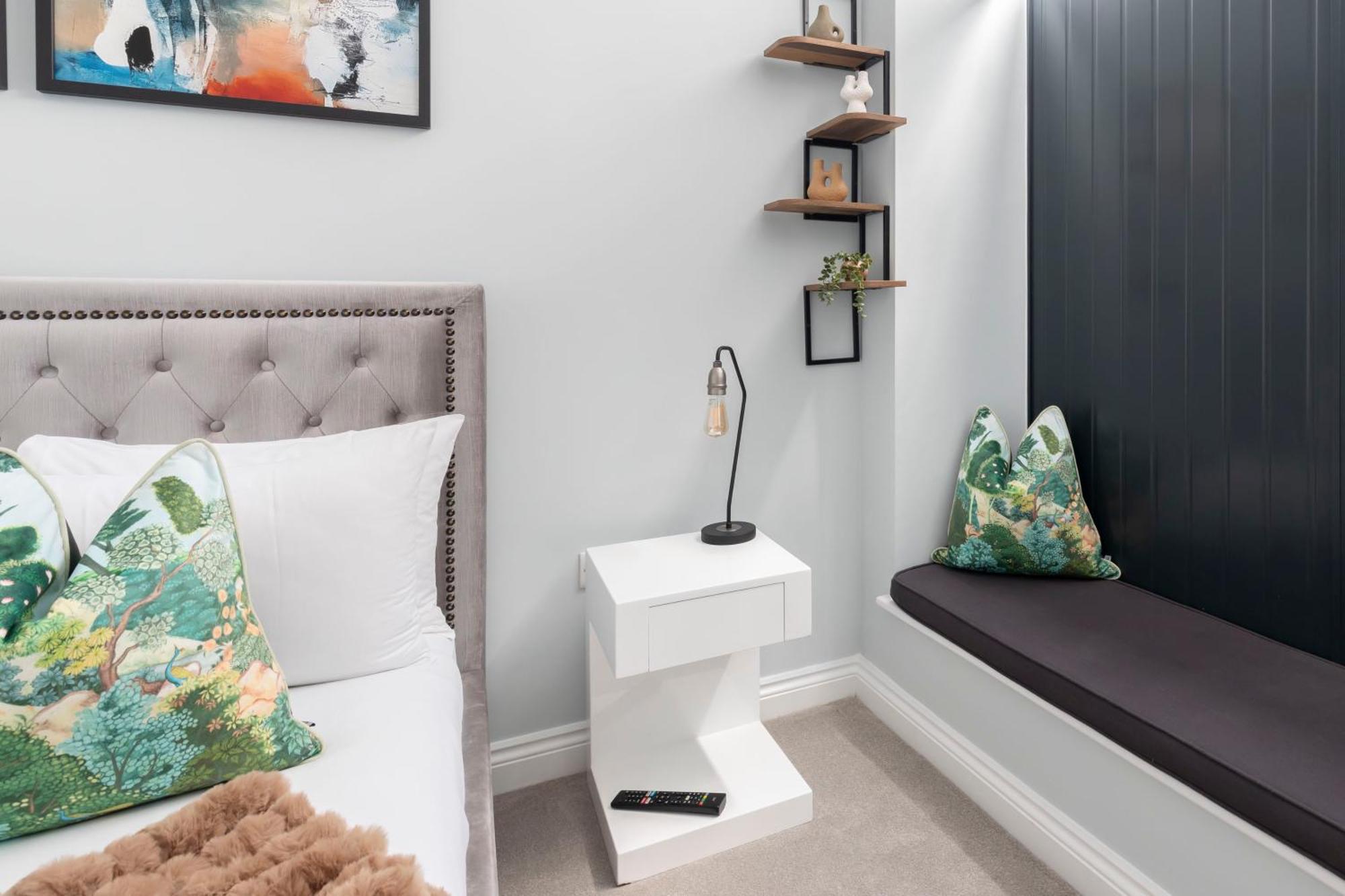 Elliot Oliver - Stylish 2 Bedroom Town Centre Apartment Cheltenham Kültér fotó
